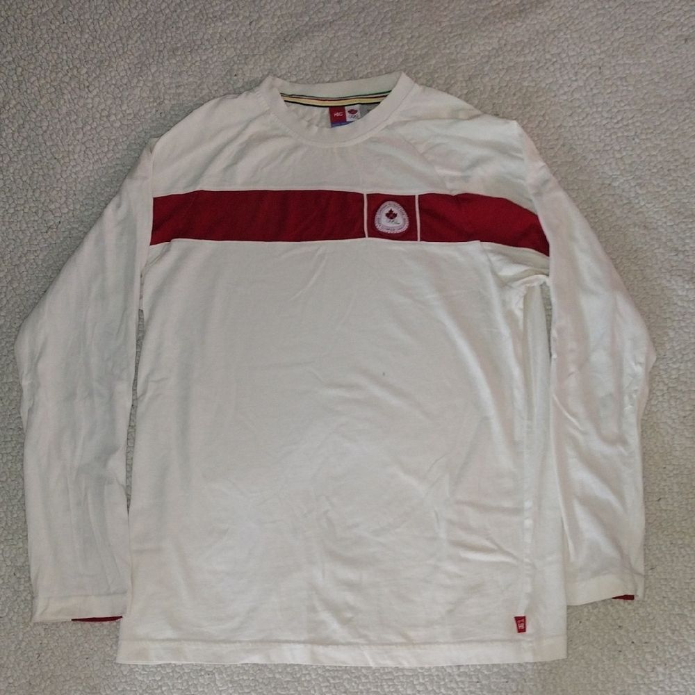 Vintage Canada Olympic Team 2006 Y2K Size Medium White Red Long Sleeve Shirt
